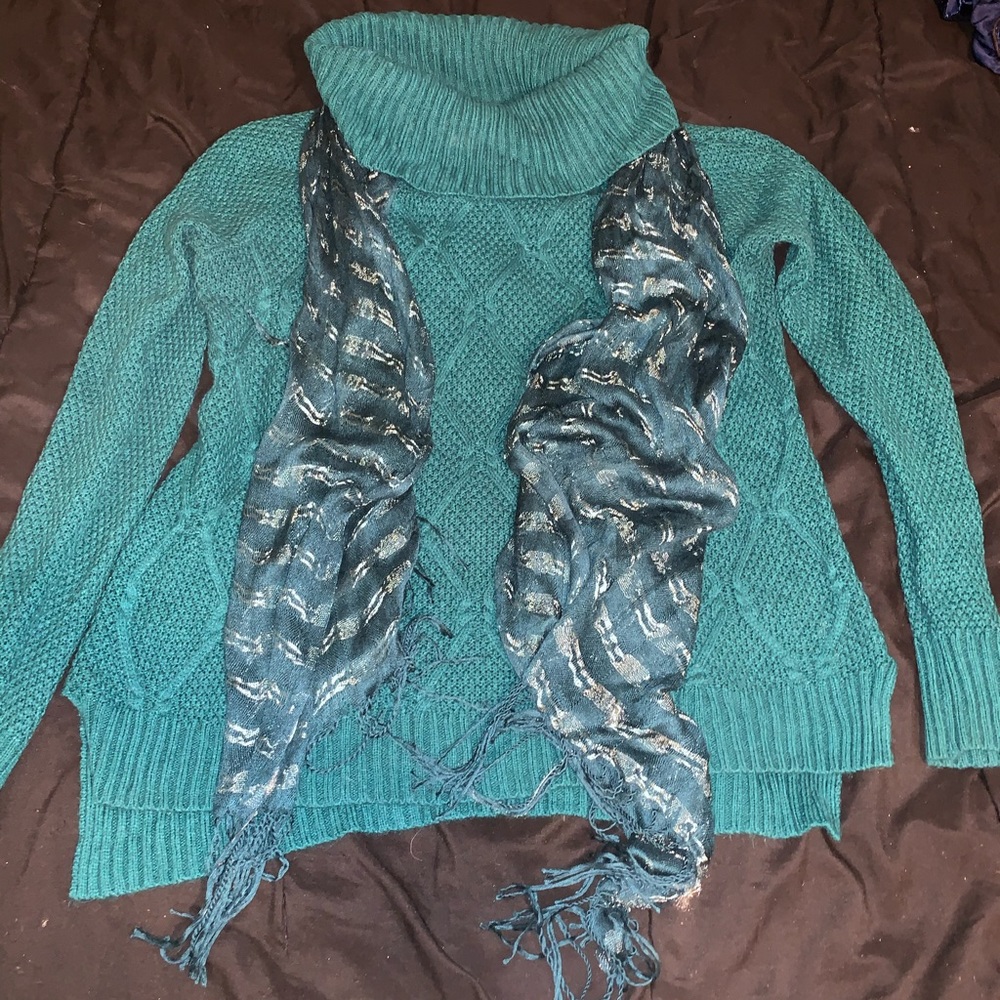 Beautiful sweater size M-L